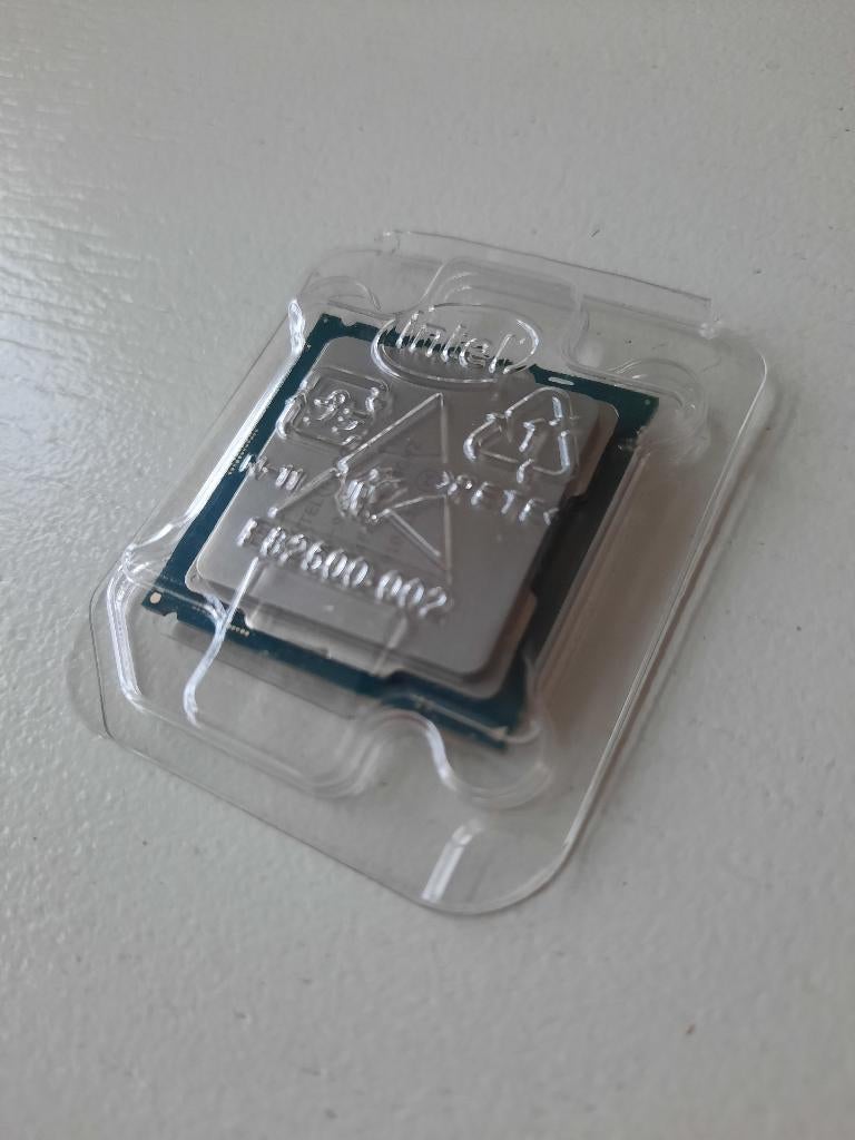 Processeur Intel Core i5-9600KF, LGA 1151, Enlèvement ou Envoi, 3 à 4 Ghz, Utilisé