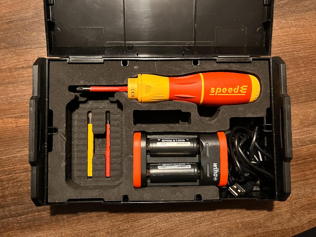 Wiha elektrische schroevendraaier, Doe-het-zelf en Bouw, Ophalen, Zo goed als nieuw