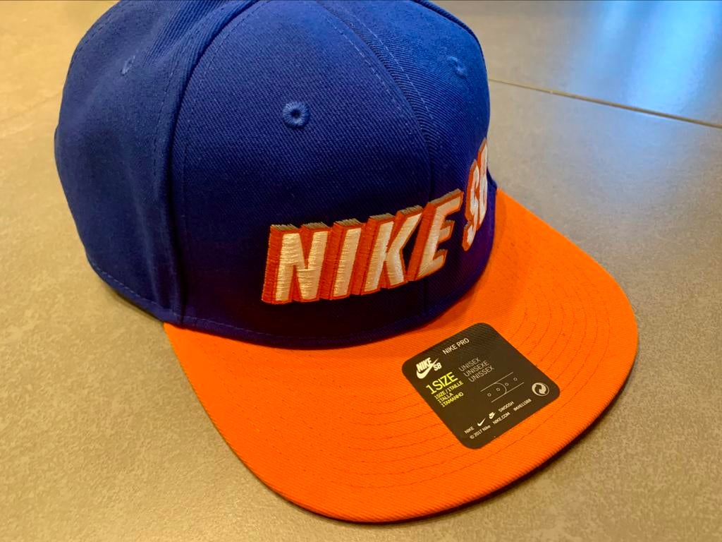 Cassuette nike SB, Kleding | Heren, Hoeden en Petten, Ophalen, Nike, Nieuw, One size fits all