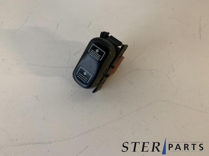 Commutateur (divers) d'un Mercedes E-Klasse, Enlèvement ou Envoi, 3 mois de garantie, Utilisé, Mercedes-Benz