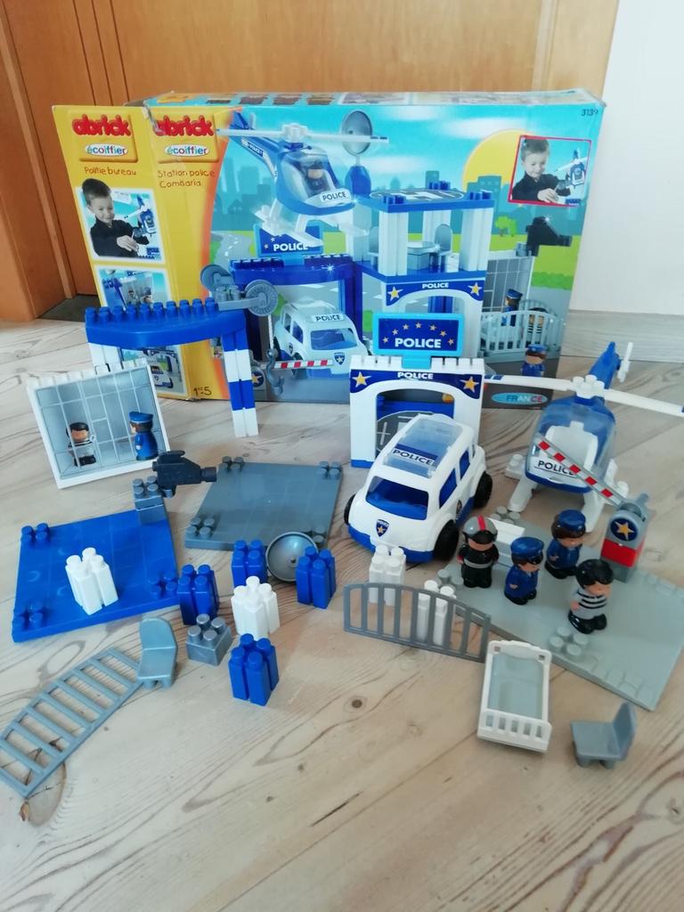 Abrick politie station, Ophalen of Verzenden, Zo goed als nieuw, Abrick