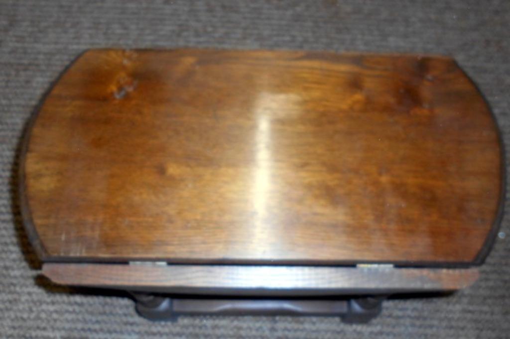 Petite table ronde en bois repliable, Enlèvement