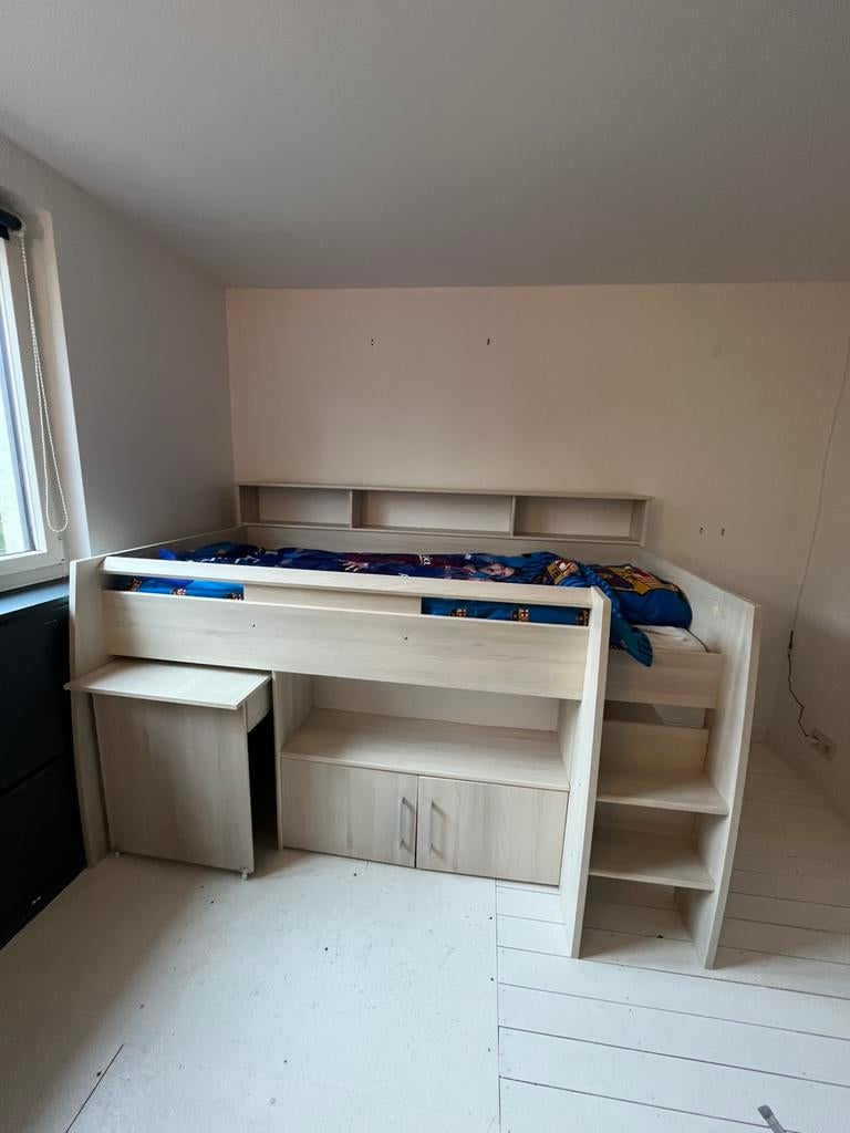 Lit avec bureau et beaucoup de rangement, Ophalen, Nieuw, Halfhoogslaper