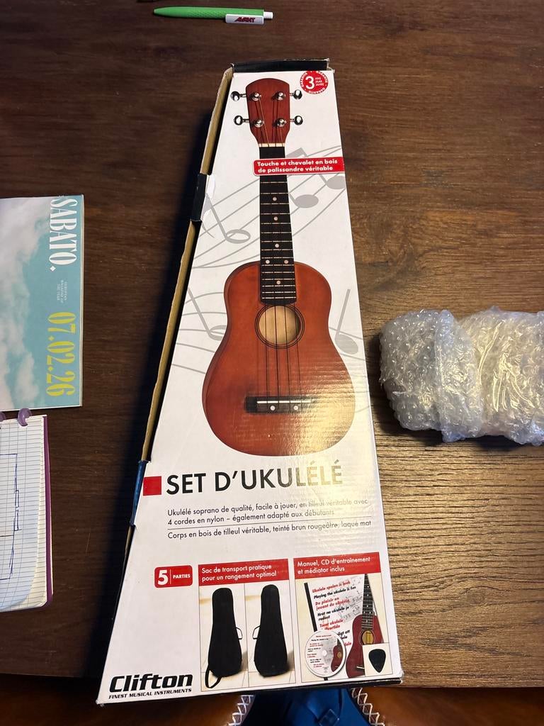 Ukulélé Clifton, Musique & Instruments, Enlèvement, Neuf