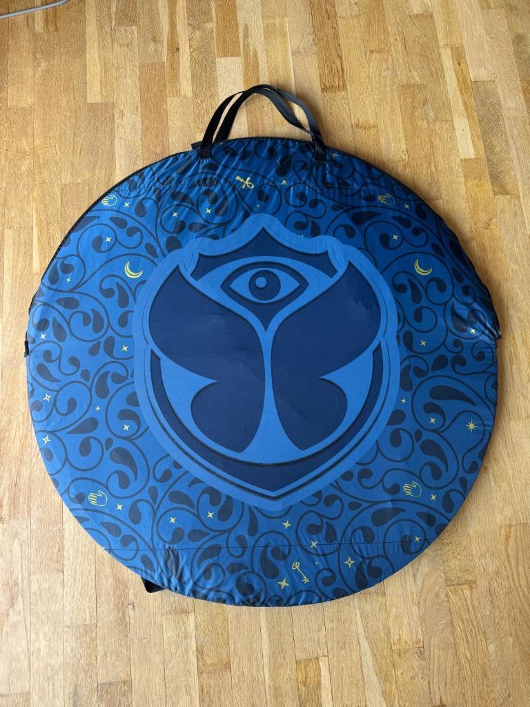 Tente Tomorrowland 2025 Bleu/Rose, Caravans en Kamperen, Ophalen, Gebruikt, Tot en met 2