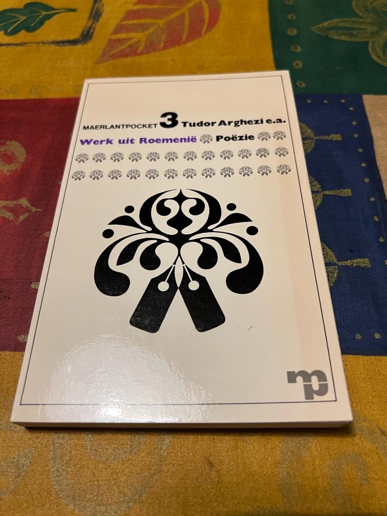3 Tudor Arghezi e.a. werk uit Roemenië - Poëzie, Enlèvement ou Envoi, Comme neuf, Plusieurs auteurs