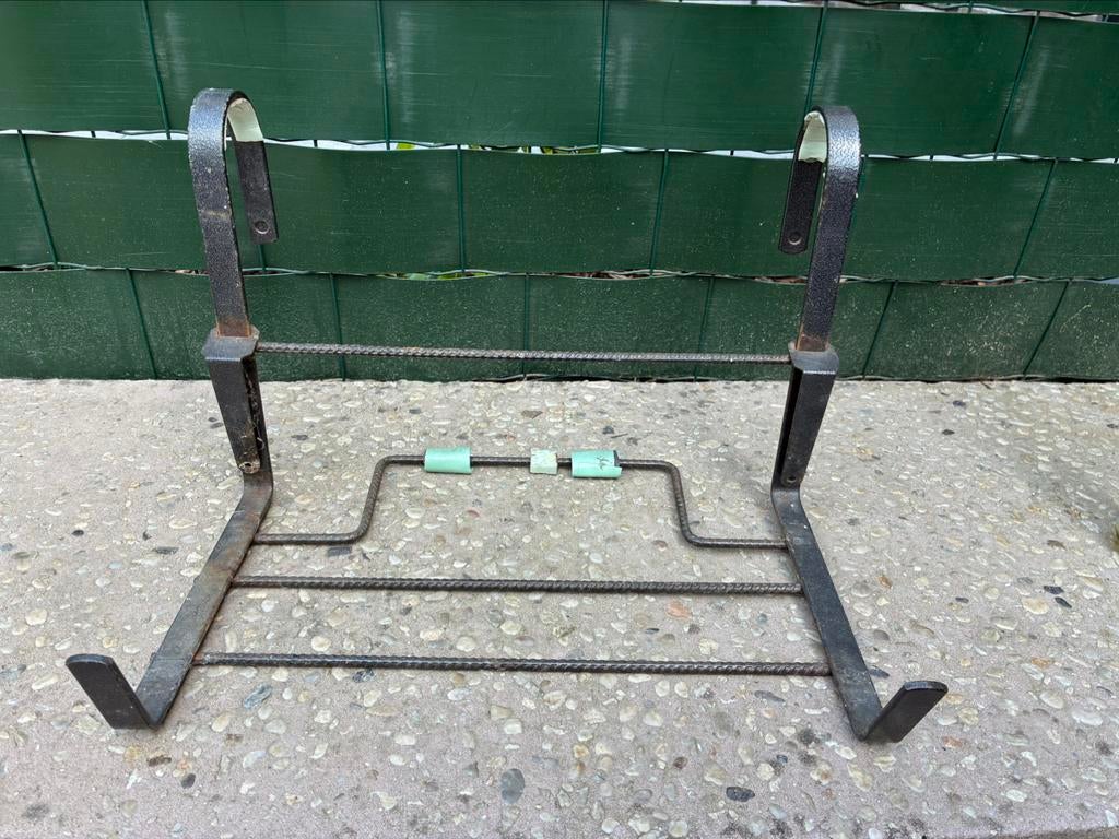 Bloembakhouders 10 stuks balustrade  3euro stuk, Ophalen, Gebruikt, Metaal, Balkon