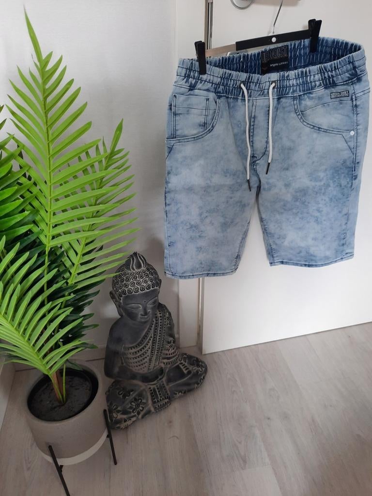 Short Urbindist Angelo Llitricio taille M, Enlèvement ou Envoi, Comme neuf