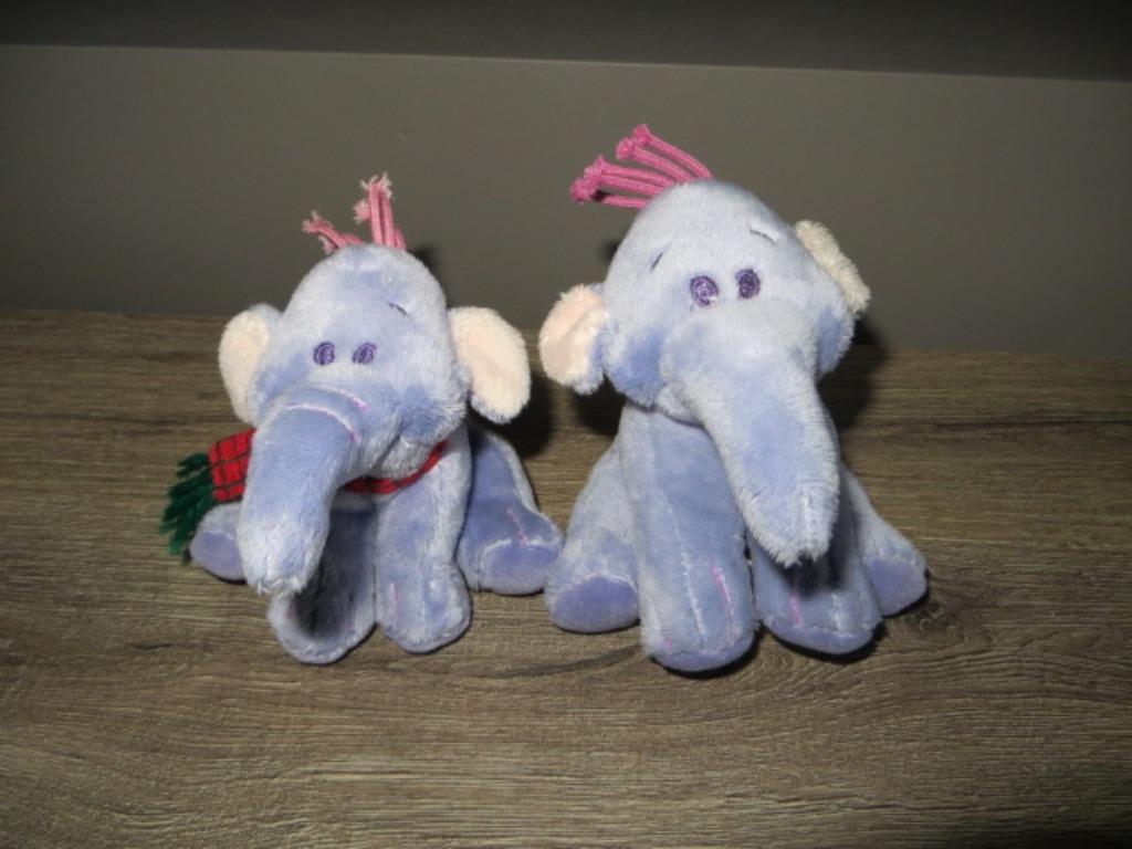 2 kleine Lollifanten - Lollifant - Winnie de Pooh - Knuffel, Ophalen of Verzenden, Winnie de Poeh of vrienden, Zo goed als nieuw