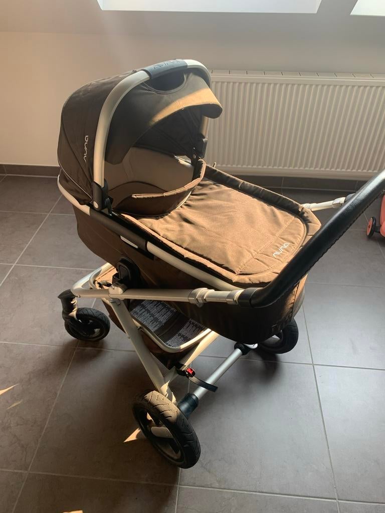 Donkergroene nuna kinderwagen, Ophalen, Kinderwagen, Overige merken, Verstelbare duwstang