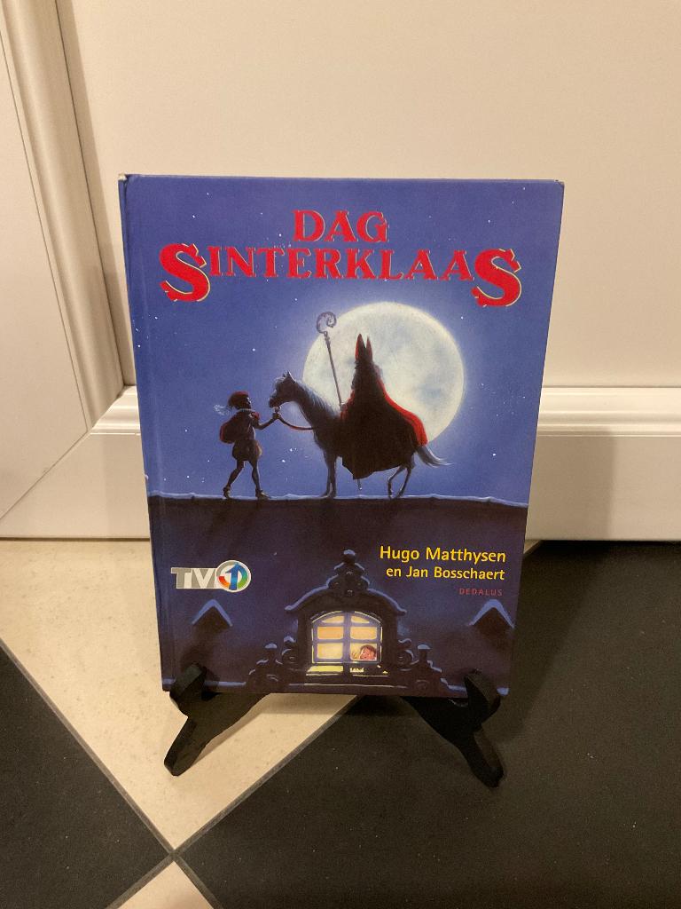Boek Dag Sinterklaas Hugo Matthysen en Jan Bosschaert, Enlèvement ou Envoi, Utilisé, Hugo Matthysen