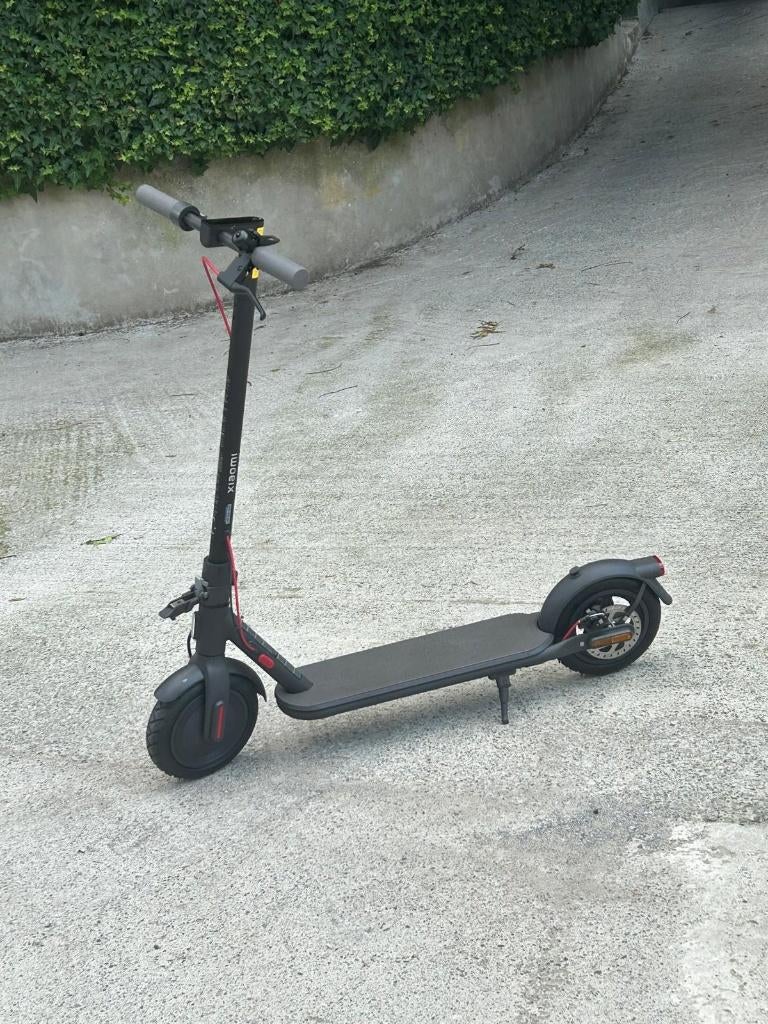 Xiaomi Electric Scooter 4 EU – ~20 km – Bon état  – Uccle, Enlèvement, Comme neuf, Step électrique (E-scooter), Xiaomi
