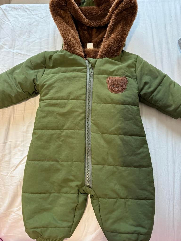 Combinaison pour bébés 0-3 mois, Enlèvement, Comme neuf, Garçon, Pull ou Veste