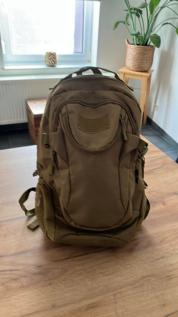 Sac a dos tactique, Bijoux, Sacs & Beauté, Sacs | Sacs à dos, Enlèvement, Comme neuf