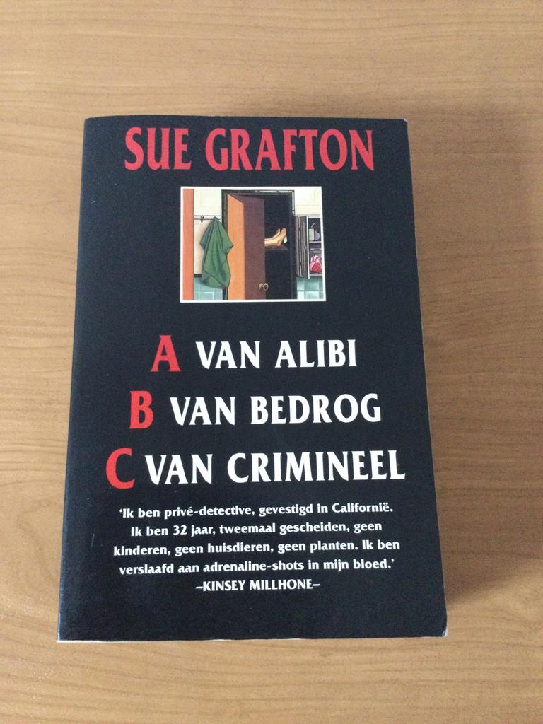Sue Grafton - À van alibi - B van bedrog - C van crimineel, Ophalen of Verzenden, Zo goed als nieuw