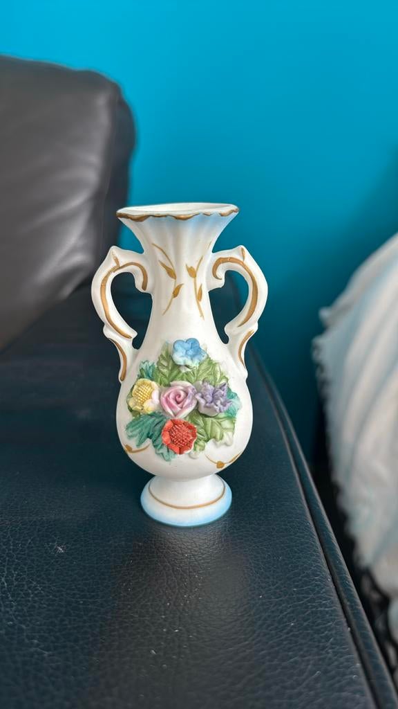 Klein vaasje met bloemen erop, Antiek en Kunst, Ophalen