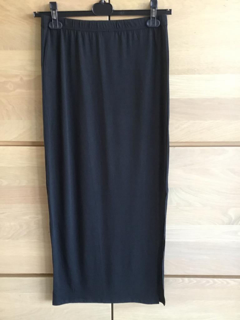 Lange rok ONLY Essentiels, Maat 38/40 (M), Zwart, Ophalen of Verzenden, Zo goed als nieuw