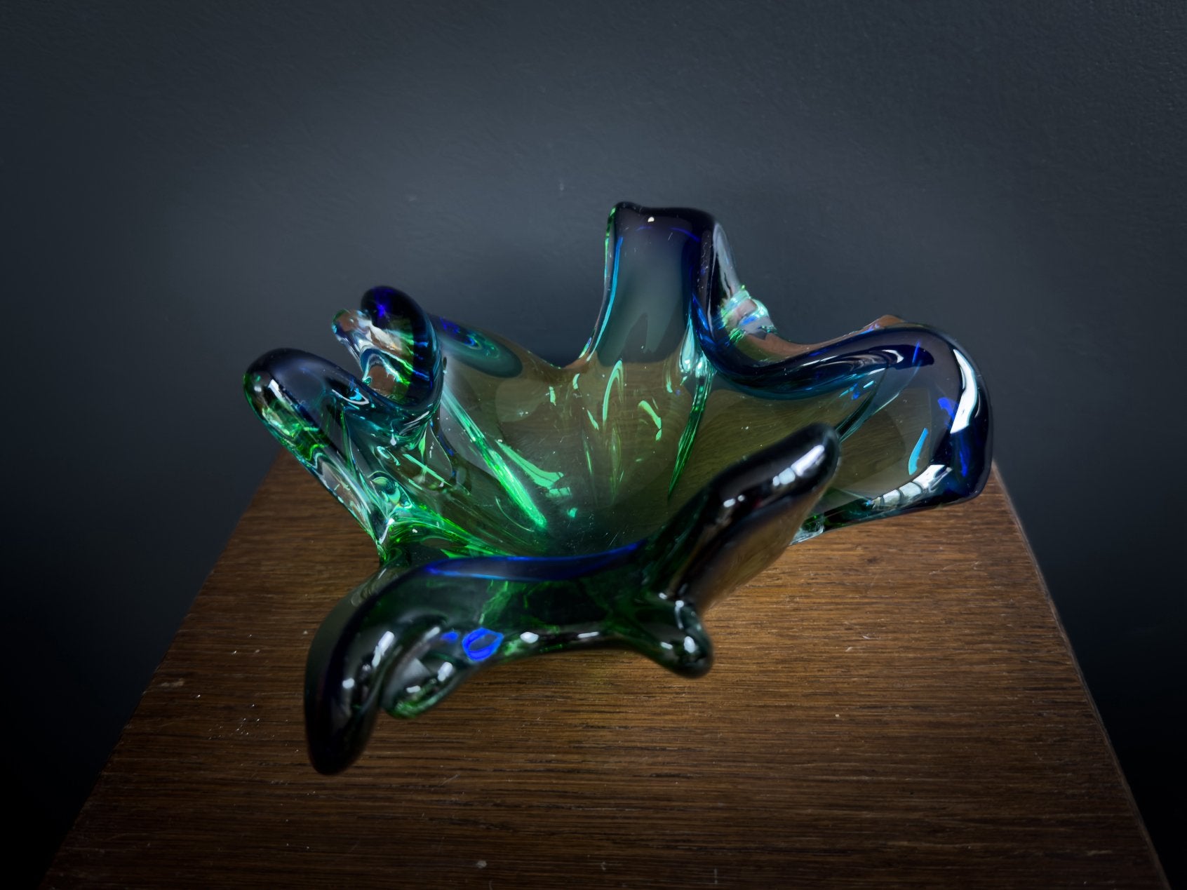 Vintage Murano Sommerso glazen schaal – blauw/groen, Antiquités & Art, Enlèvement ou Envoi
