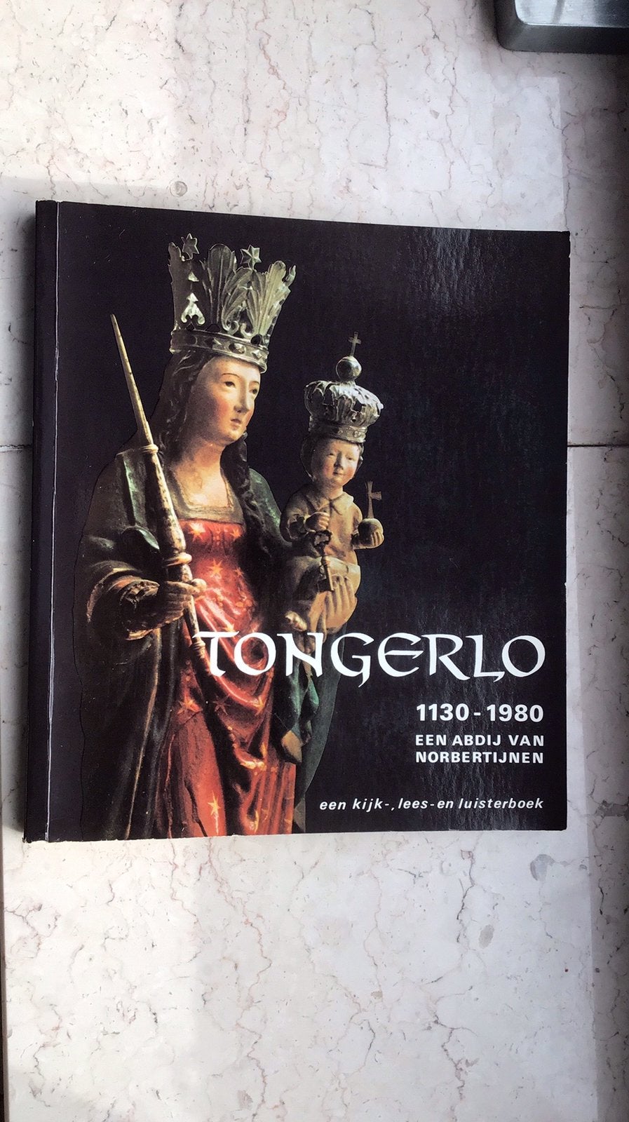 Tongerloo - abdij van norbertijnen sinds 1130 - 1980, Ophalen of Verzenden, Gelezen