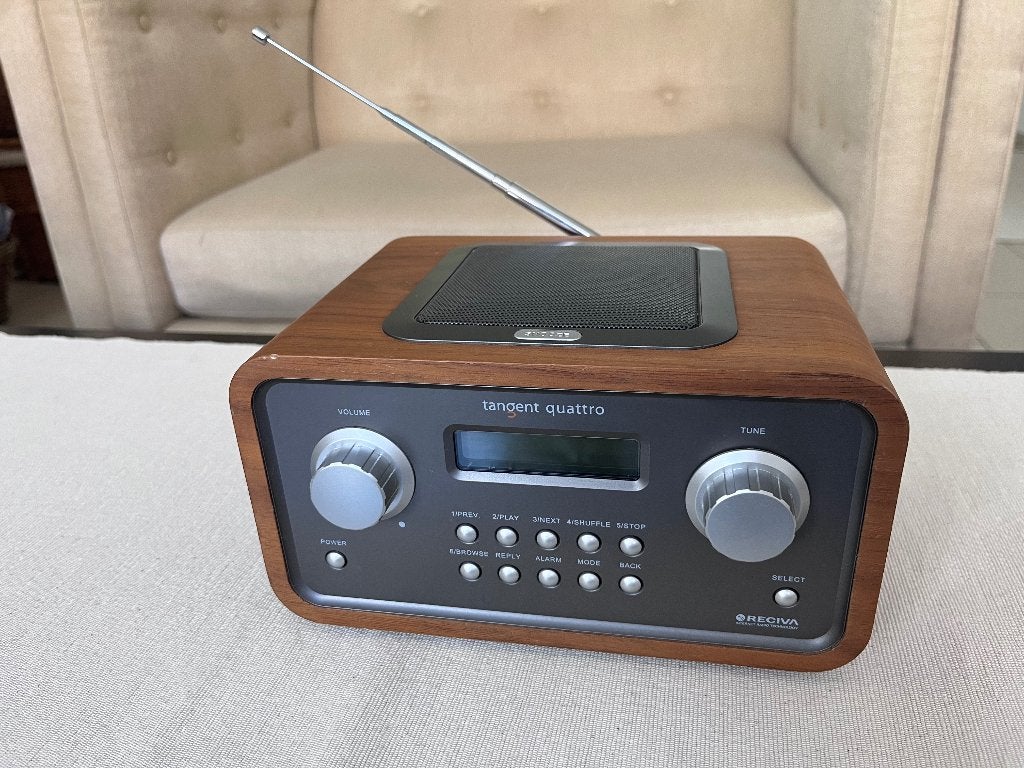 Radio design Tangent Quattro (bois) FM Works, Enlèvement, Utilisé, Radio