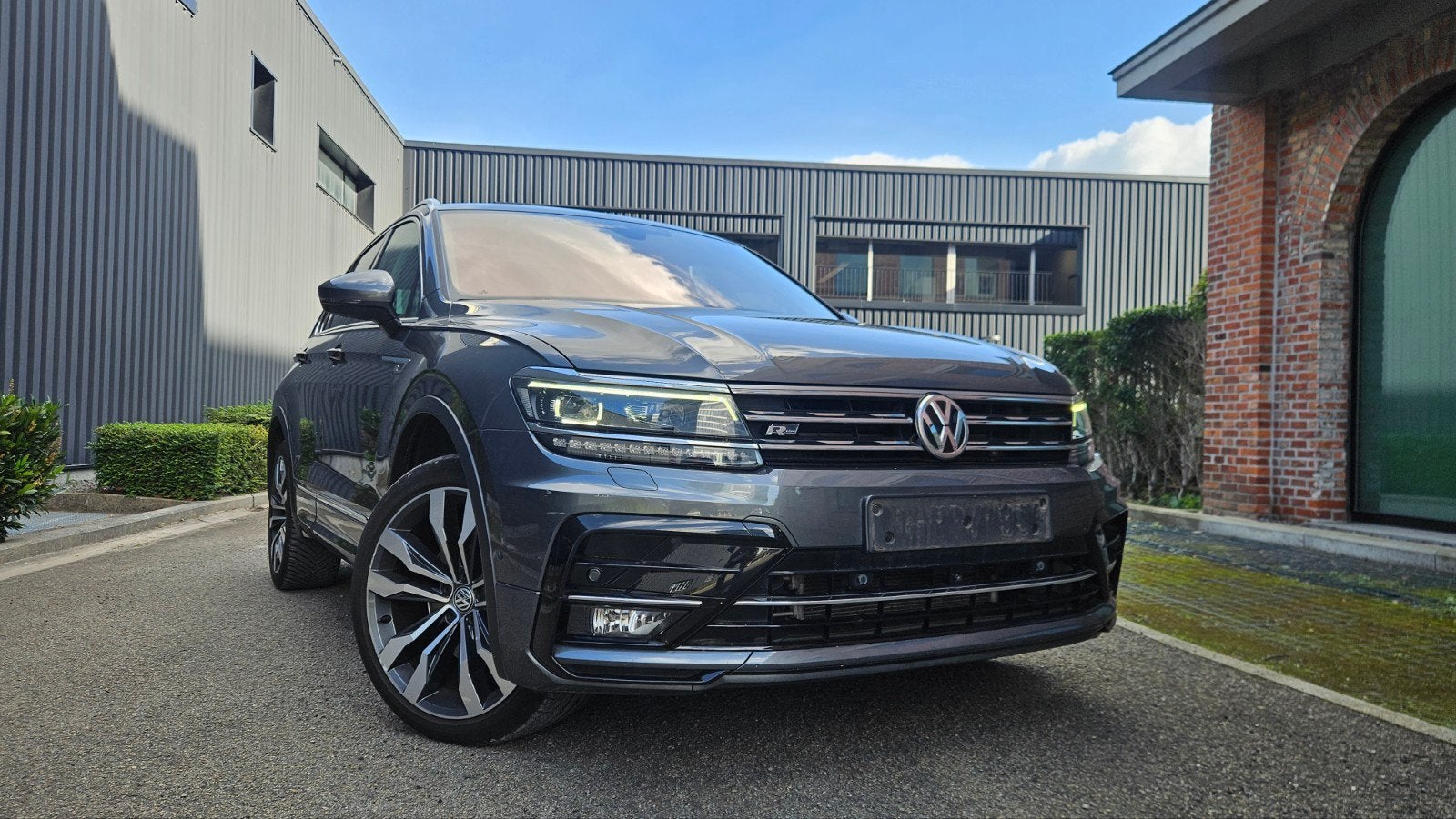 VW Tiguan R-LINE! AUTOMAAT/2017/ 2.0 tdi/ 1ste eigen/ FULL!!, Auto's, Automaat, Leder, Bedrijf, Diesel