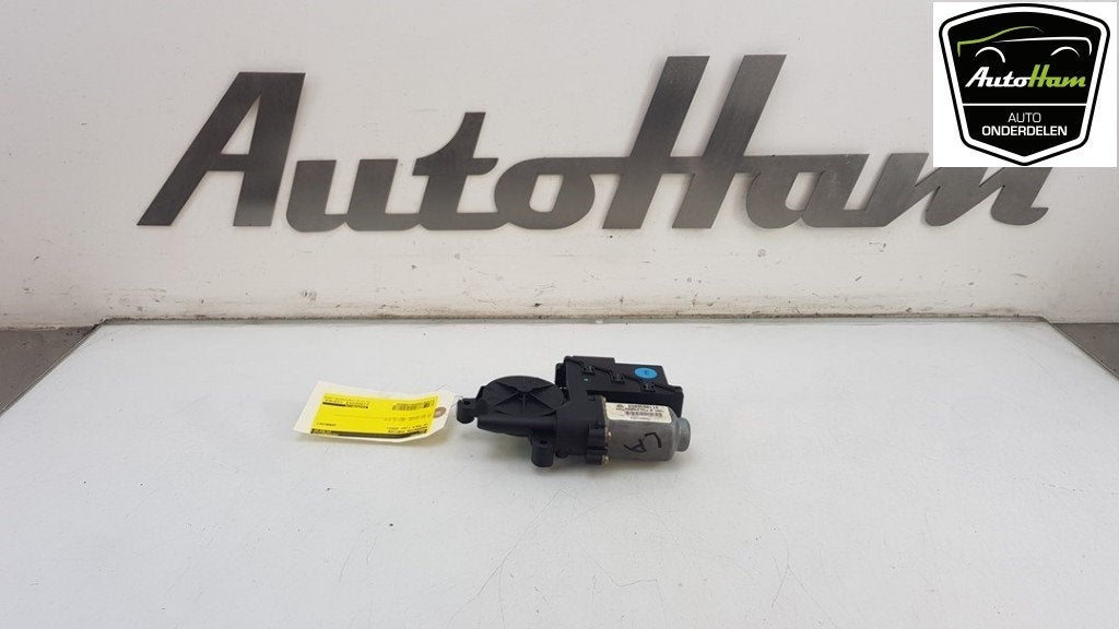 MOTEUR LEVE VITRE ELECTRIQUE Volkswagen Polo IV (9N1 / 2/3), Utilisé, Volkswagen