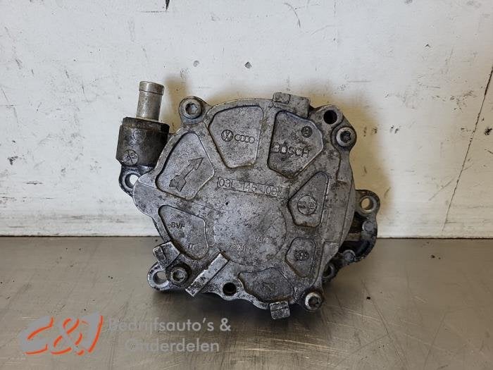 Pompe à vide (diesel) d'un Volkswagen Caddy, Volkswagen, -, 3 mois de garantie, Utilisé