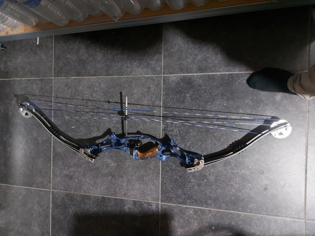 Hoyt xt 4000, Sport en Fitness, Handboogschieten, Ophalen