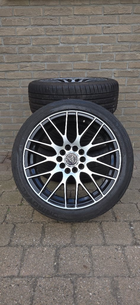 Velgen bmw 1 reeks met banden, Autos : Pièces & Accessoires, Pneus & Jantes, Jante(s), 17 pouces, 225 mm, Véhicule de tourisme