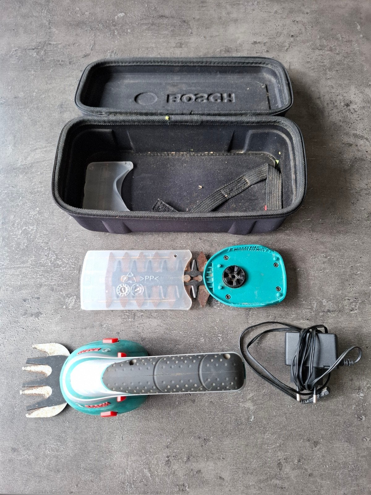 BOSCH Trimmer, Tuin en Terras, Ophalen of Verzenden, Gebruikt, Accu, Bosch