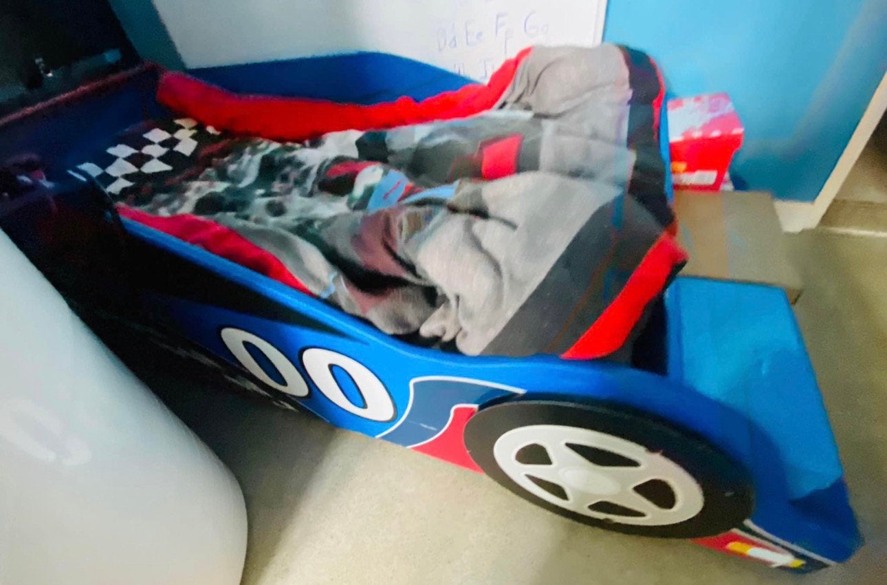 Lit de voiture, Enfants & Bébés, Chambre d'enfant | Lits, Enlèvement, Comme neuf, Matelas