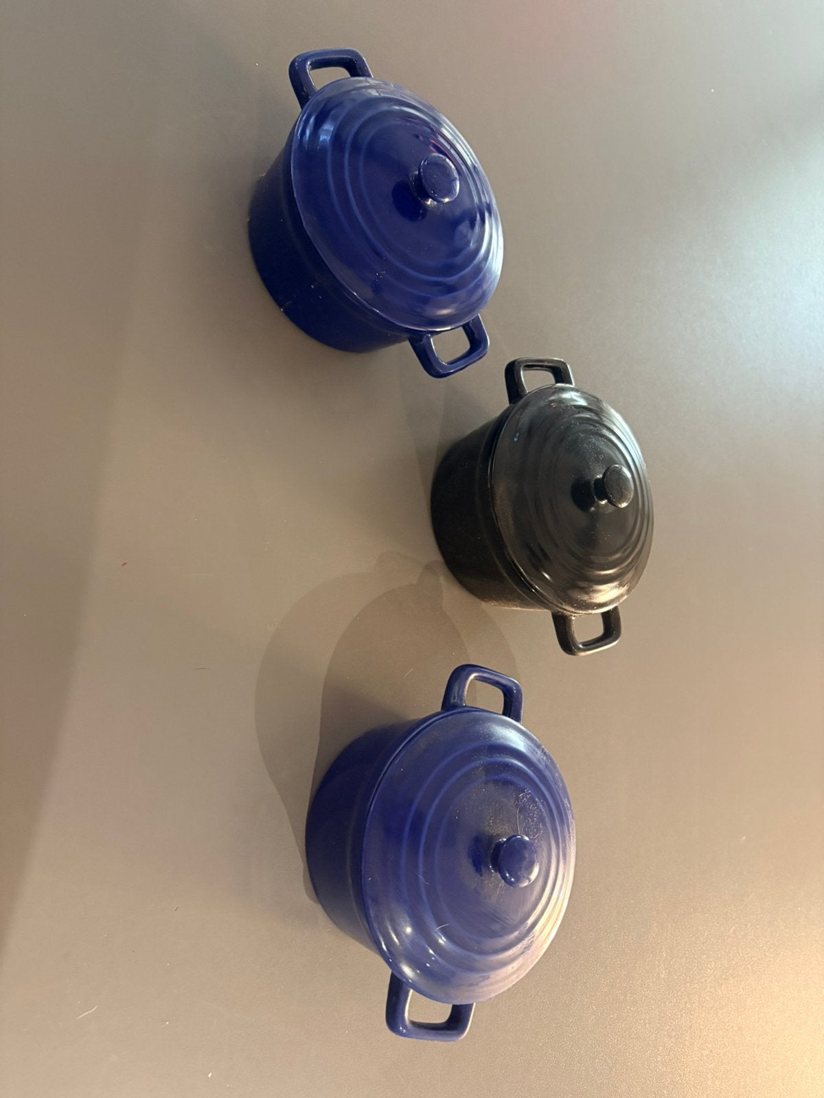 Lot de 3 mini-cocottes en céramique / grès, Maison & Meubles, Envoi, Comme neuf, Céramique