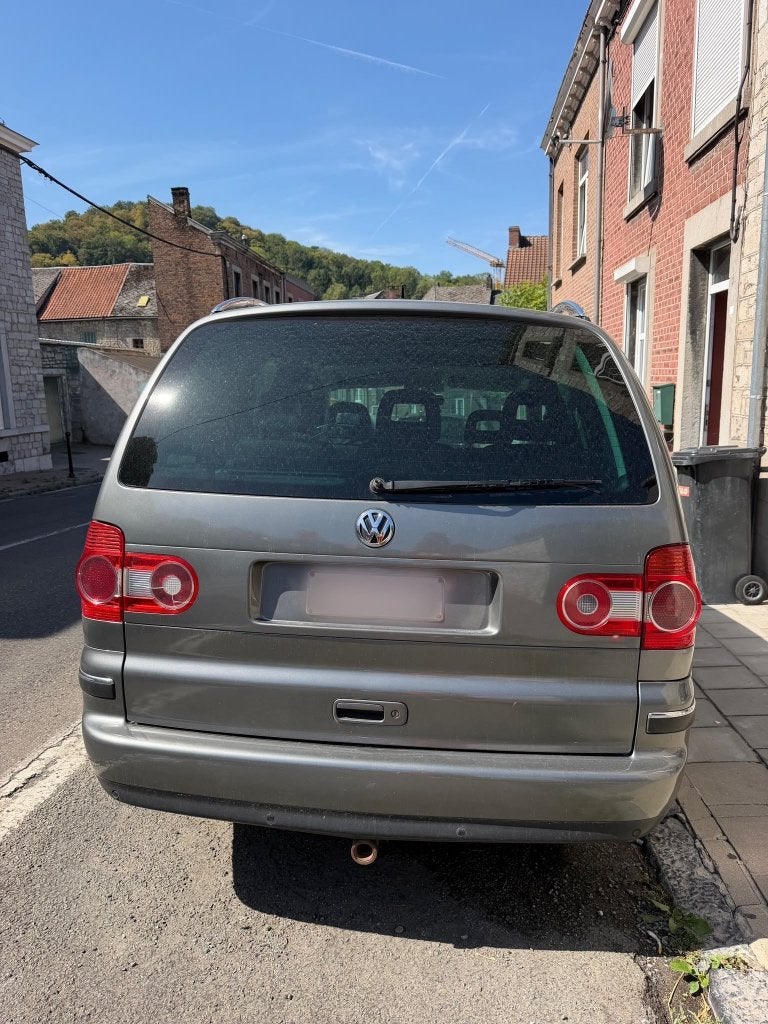 Volkswagen Sharan, Autos, Argent ou Gris, 7 places, Boîte manuelle, Noir