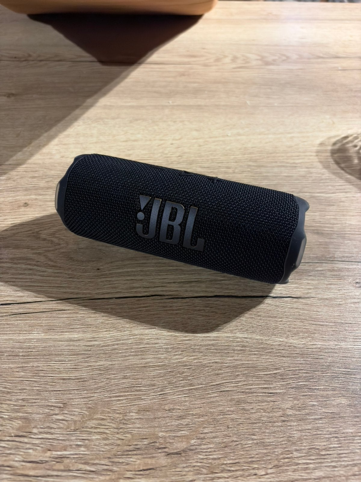 JBL flip 7, Ophalen, Zo goed als nieuw, Waterdicht