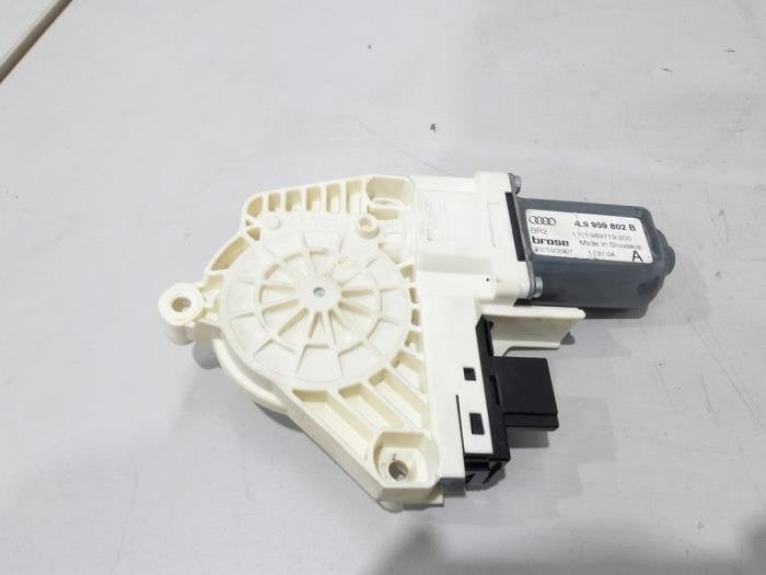 Moteur de vitre portière d'un Audi Q7, -, 3 mois de garantie, Audi, Utilisé