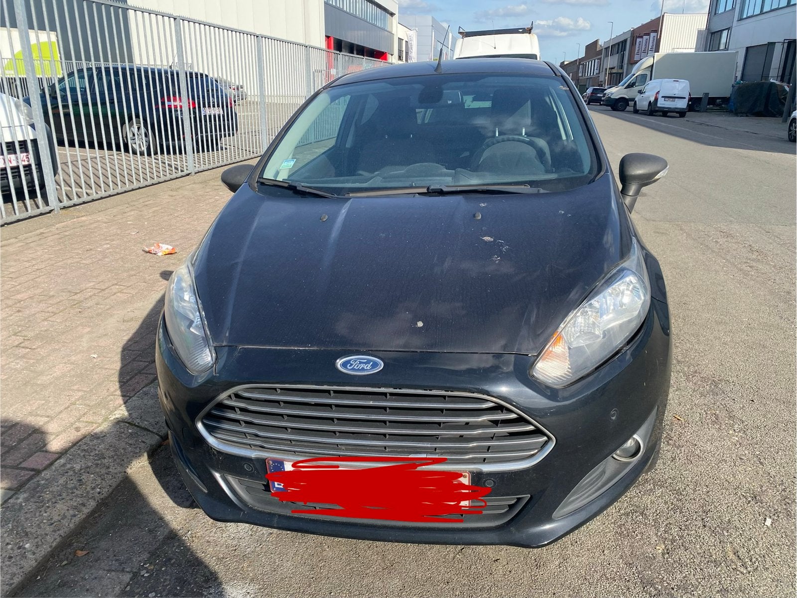 Ford Fiesta 1.25 benzine – Lichte vracht – 2011 – 113.349 km, Auto's, Euro 5, Zwart, Handgeschakeld, Grijs