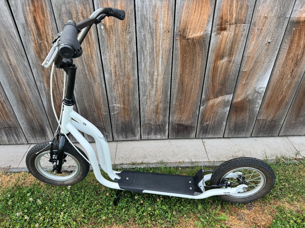step YEDOO OX white-black, Fietsen en Brommers, Ophalen, Zo goed als nieuw, Gewone step, Yedoo