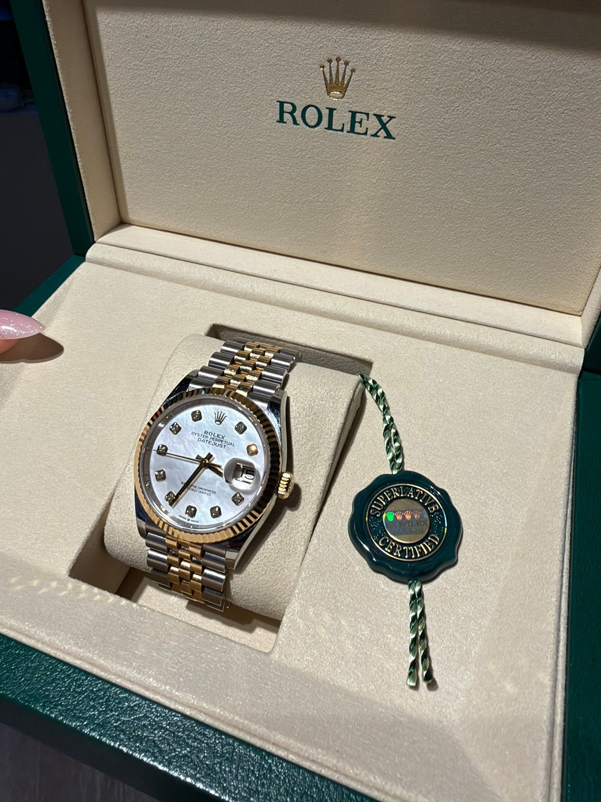 2025 Rolex Datejust 36 MOP nacre diamants  or jaune Jubilée, Bijoux, Sacs & Beauté, Rolex, Comme neuf, Or, Enlèvement