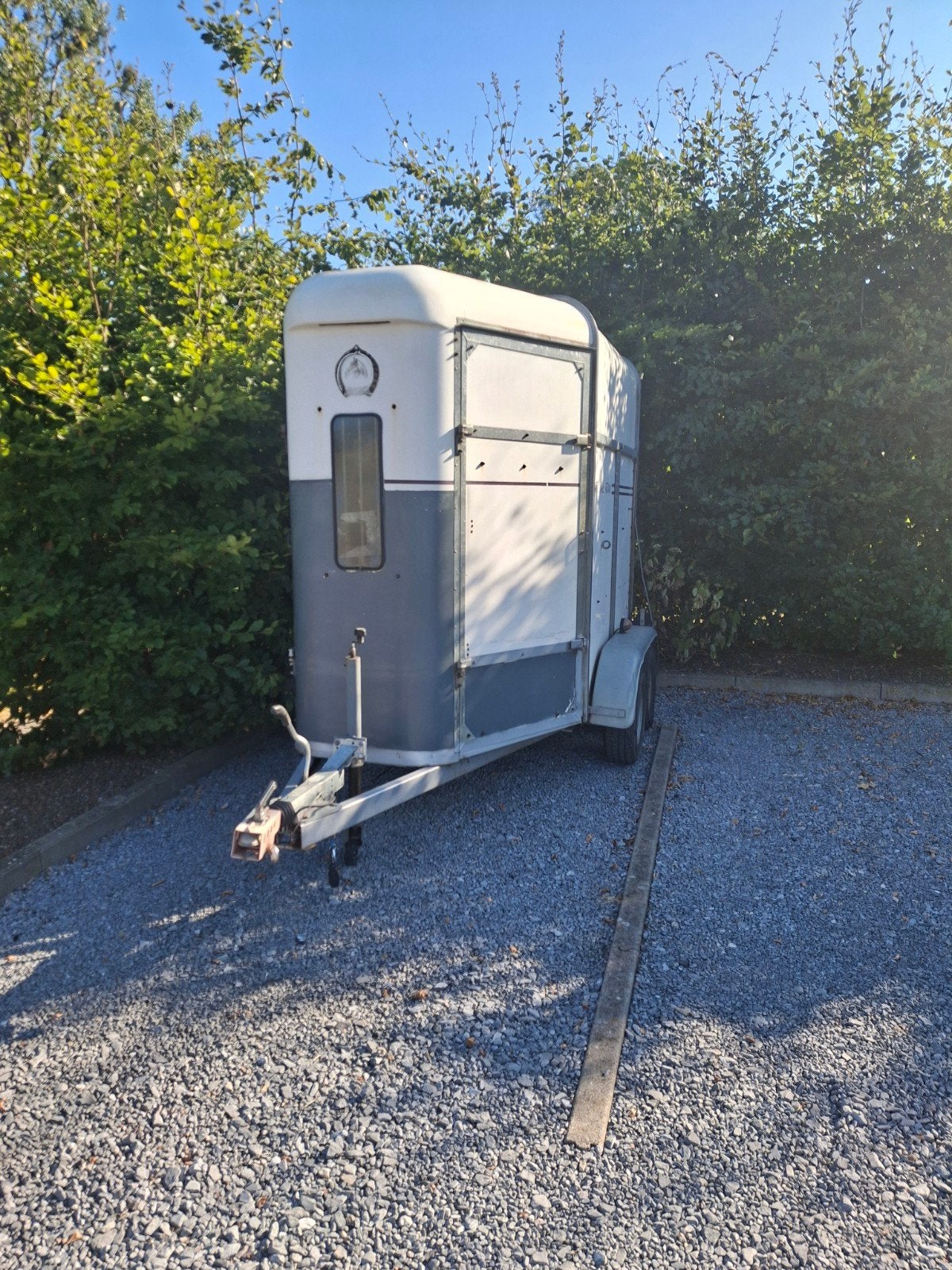 van pour chevaux, Utilisé, Polyester, Remorque 2 chevaux