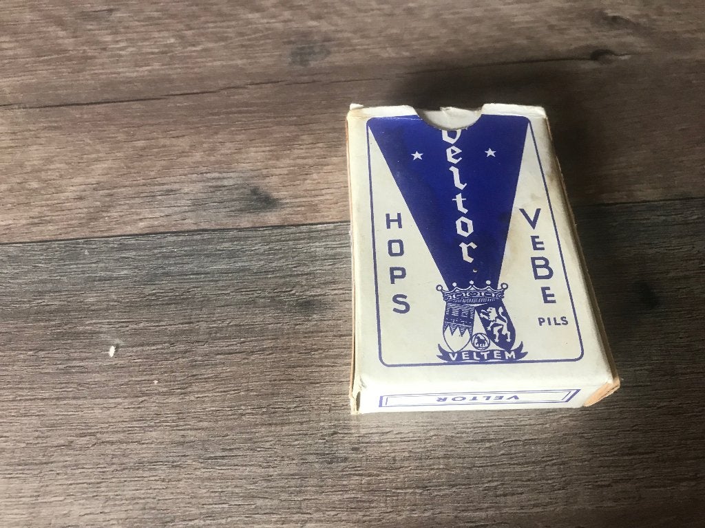 Boek speelkaarten brouwerij veltor uit veltem, Verzamelen, Speelkaarten, Jokers en Kwartetten, Ophalen of Verzenden, Gebruikt