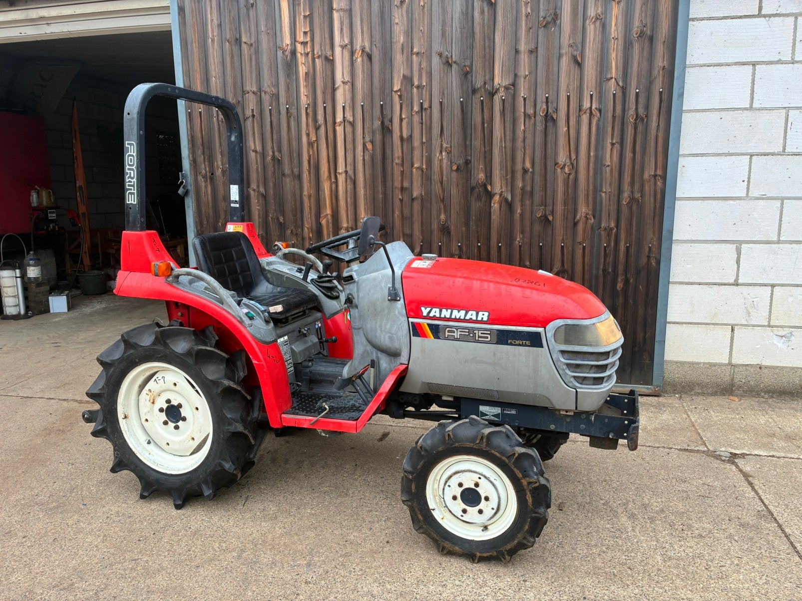 Minitractor Yanmar Af15, Ophalen