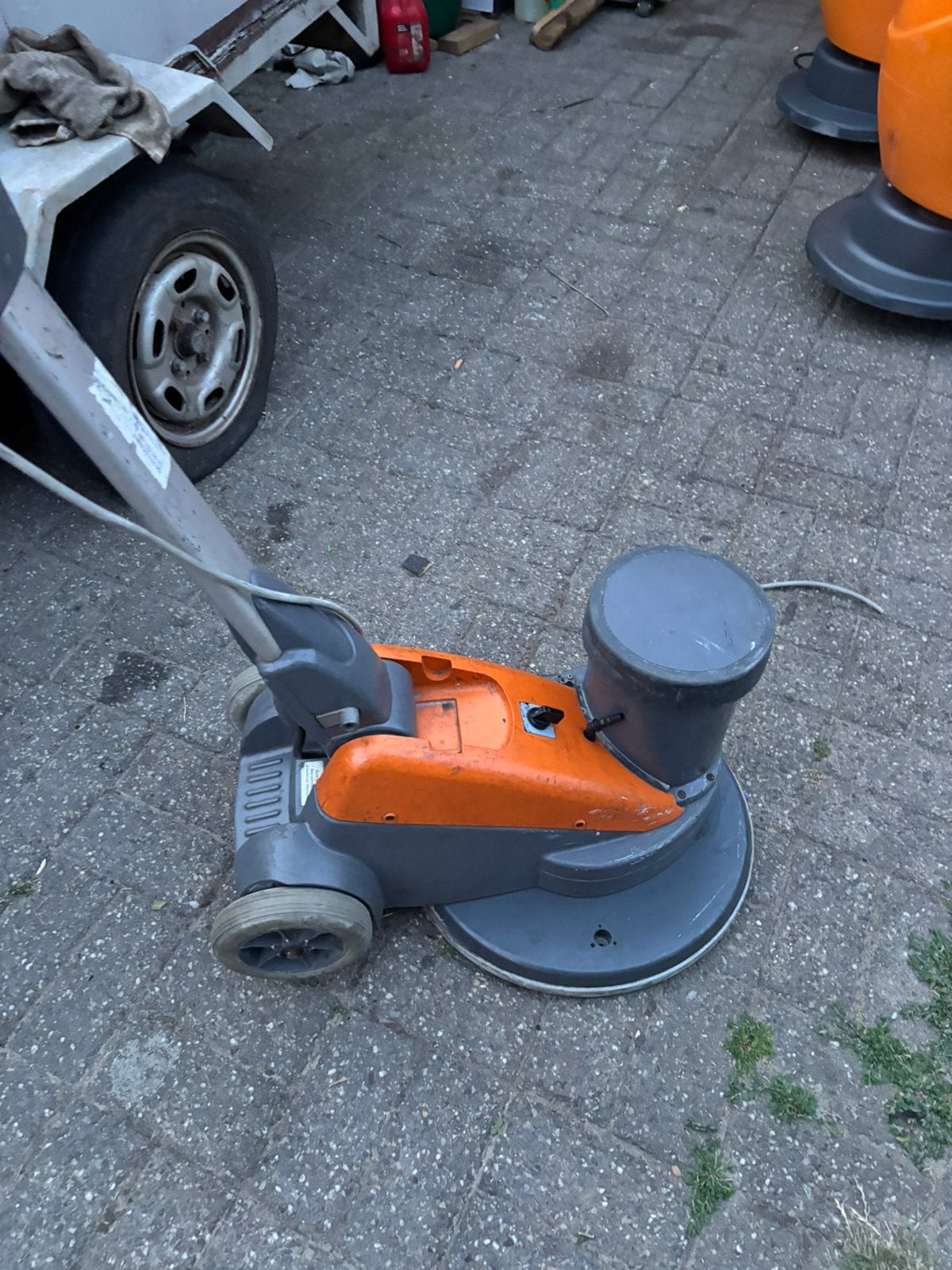 TASKI Ergodisc Duo Professionele Schrob- en Polijstmachine, Tuin en Terras, Ophalen of Verzenden, Zo goed als nieuw