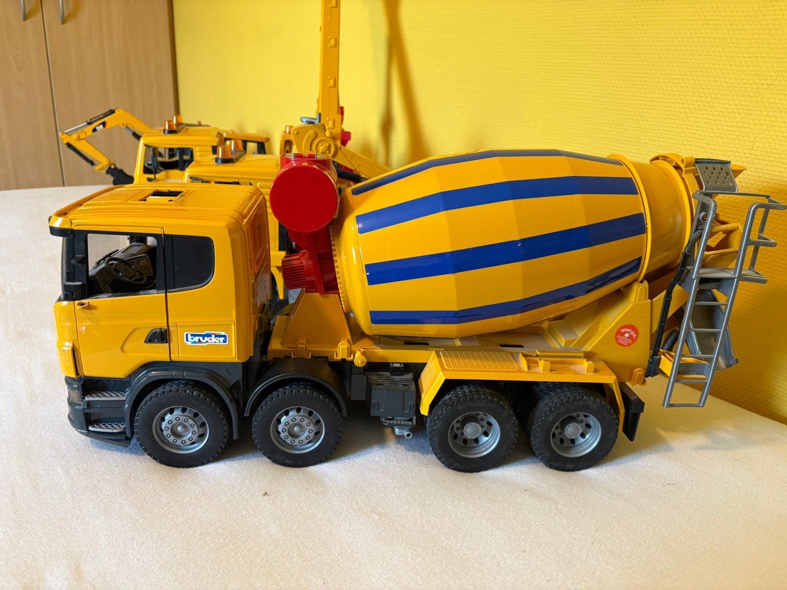 Bruder betonmixer, Ophalen, Zo goed als nieuw