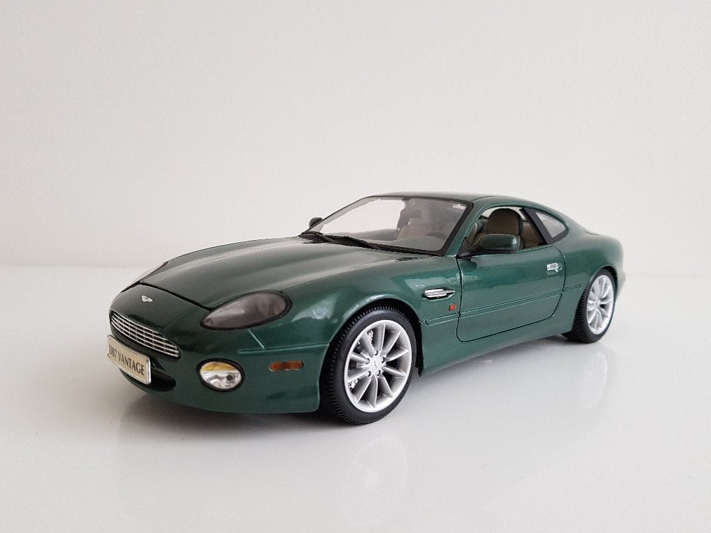 Aston Martin DB7 Vantage – 1:18 – Maisto Premiere Edition, Hobby en Vrije tijd, Modelauto's | 1:18, Ophalen of Verzenden, Auto