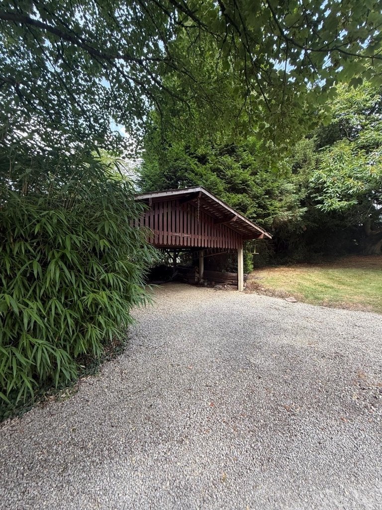 Prachtige Ambachtelijke Carport met Berging, Enlèvement, Utilisé