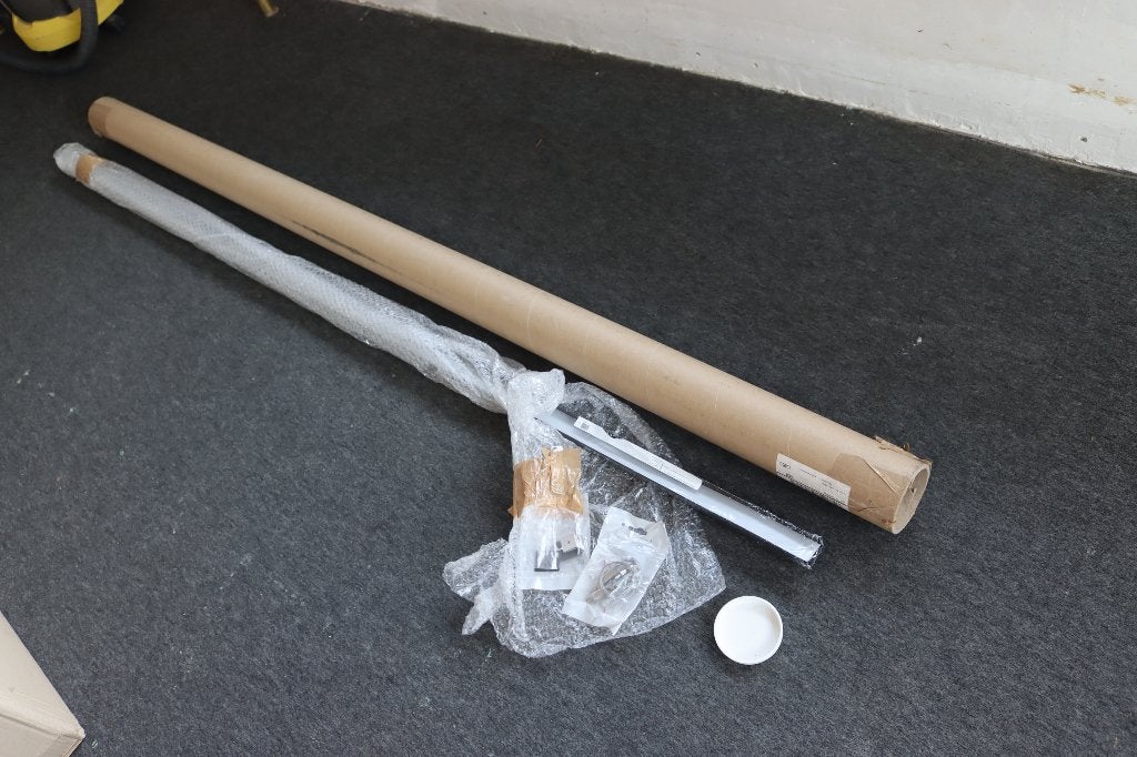 Montageset en aluminium profiel voor pendelende lichtstrip, Huis en Inrichting, Ophalen, Nieuw, Zwart