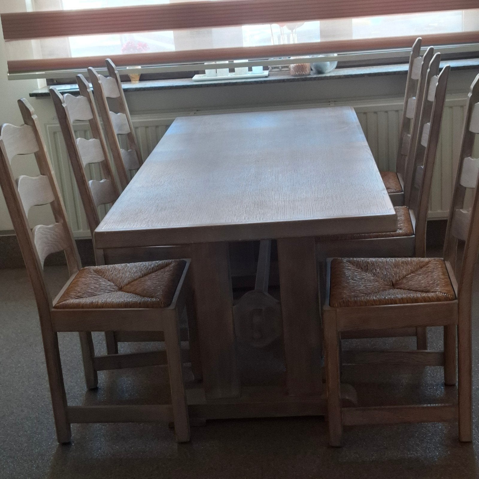 tafel plus 6 stoelen, Ophalen