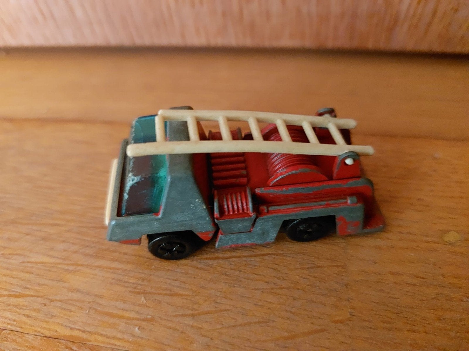 Petit camion de pompiers, Enlèvement ou Envoi, Voiture