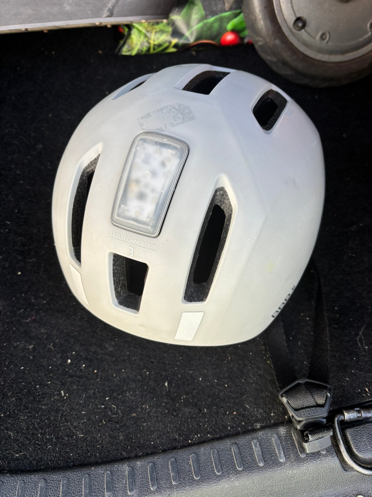 Stad en e-bike helm, Fietsen en Brommers, Ophalen of Verzenden, Gebruikt, L
