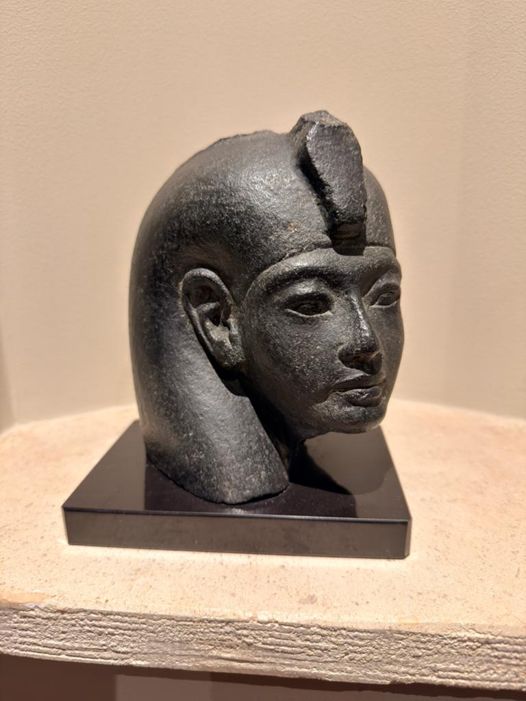 Egyptische buste Louvre reproductie - 20 cm, Ophalen, Steen of Keramiek, Buste, 20 - 50 cm